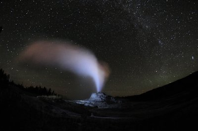 2908 CastleGeyser 092014 V1_small.jpg