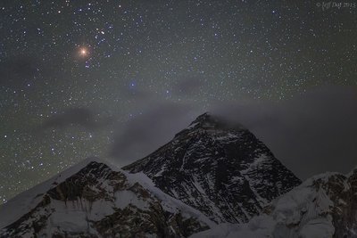 Aldebaran rise over Mount Everest_small.jpg