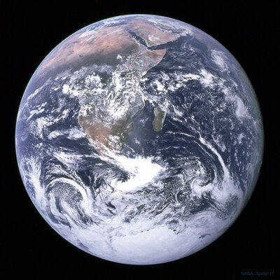 bluemarble_apollo17_3000.jpg