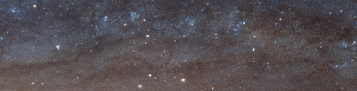 Blue stars in Andromeda Hubble.png