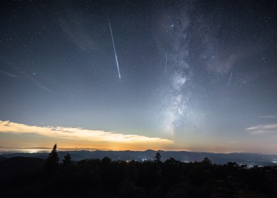 Brasstown_Perseid_MW_v3_w.jpg